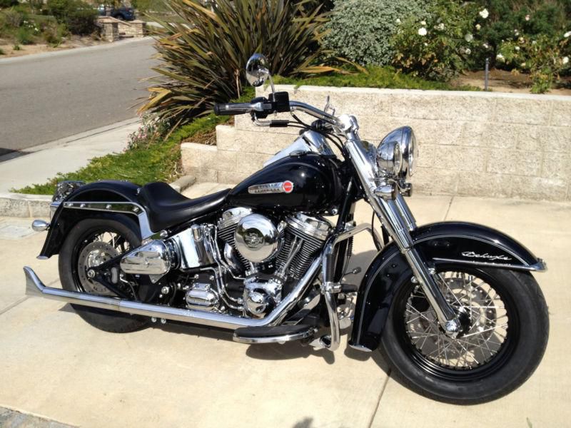 HARLEY DAVIDSON SOFTAIL DELUXE FLSTN - No Reserve