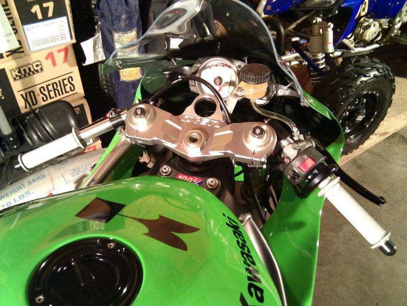 kawasaki zx6r ninja green black parts track bike