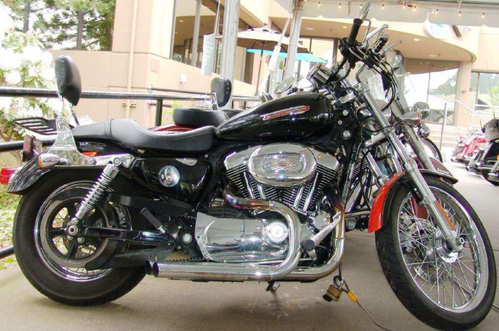 2008 Harley-Davidson XL 1200C Sportster 1200 Custom Cruiser 