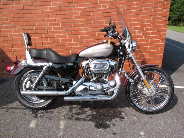 2007 Harley-Davidson Sportster 1200C Cruiser 