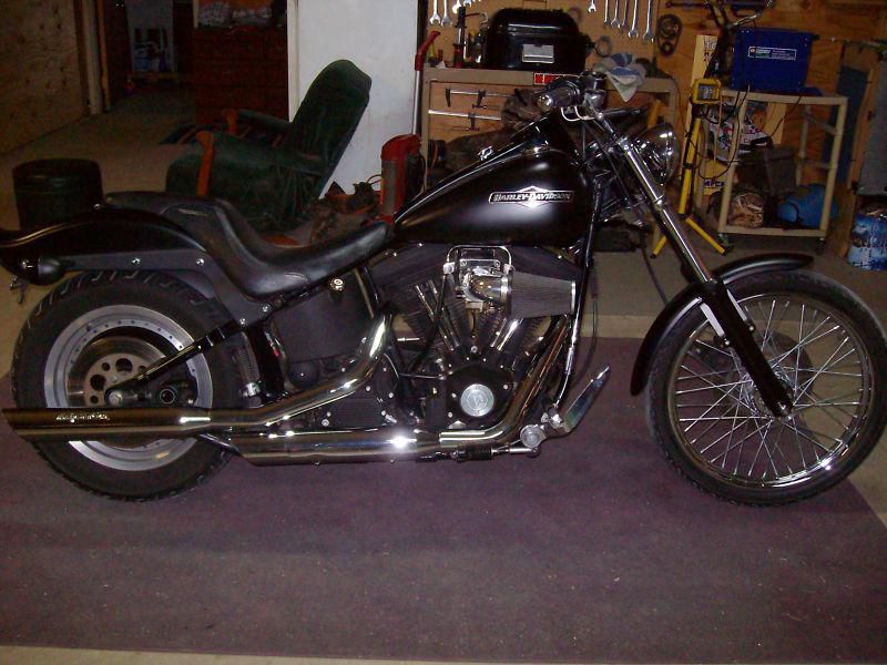 HARLEY DAVIDSON SOFTAIL NIGHT TRAIN