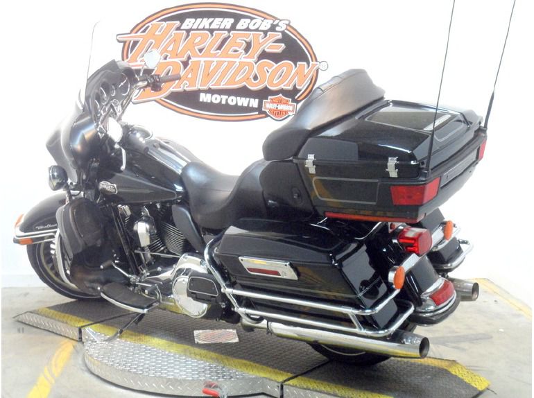 2009 Harley-Davidson FLHTCU - Electra Glide Ultra Classic , $17,499, image 6
