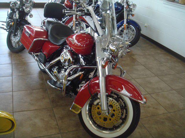 2005 Harley-Davidson Road King Firefighter Special - Granite City,Illinois