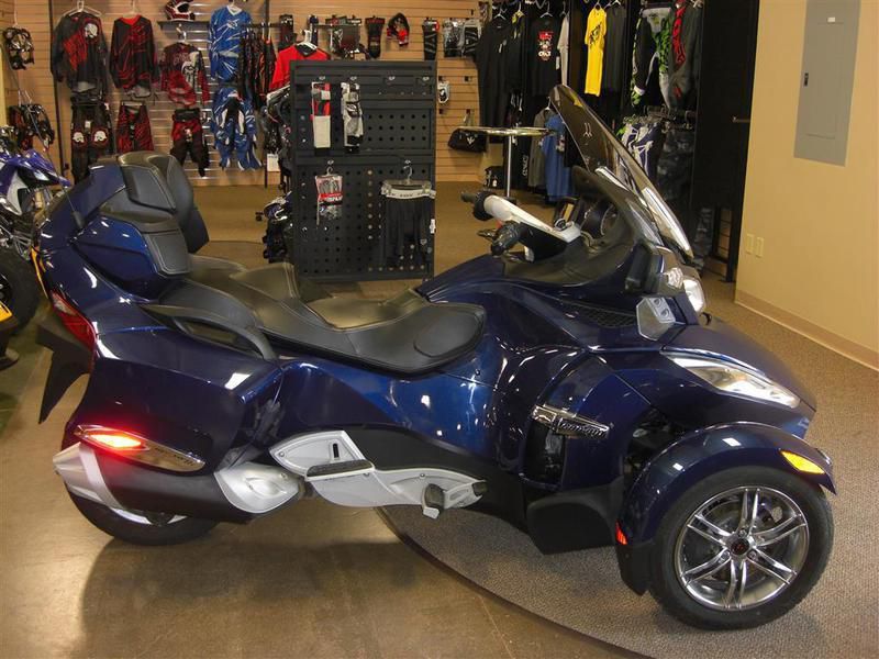 2010 can-am spyder roadster rt-s  sport touring 