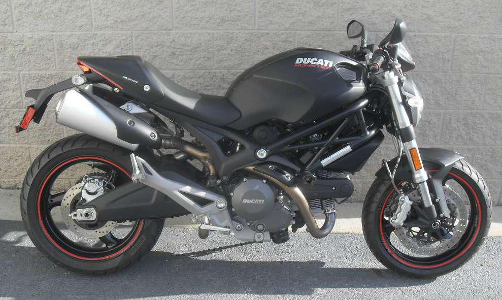 2012 ducati monster 696  standard 