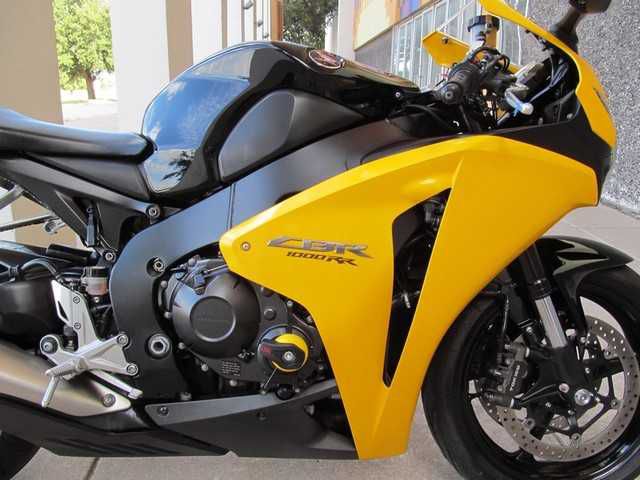 2008 Yellow Honda CBR1000rr8
