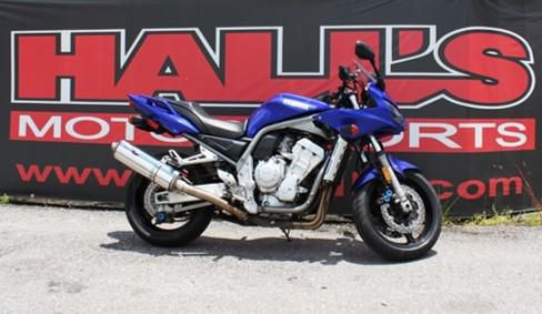 2002 Yamaha FZ1 WITH AFTERMARKET EXHAUST Sportbike 