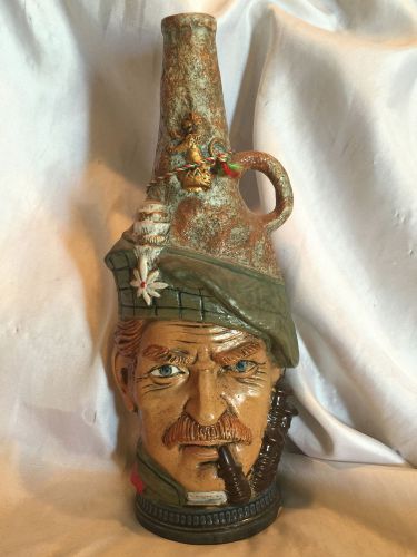 RARE 1979 CASA VENTO SCOTTISH BAGPIPER WINE BOTTLE &#034;FACES OF THE WORLD&#034; NO BOX