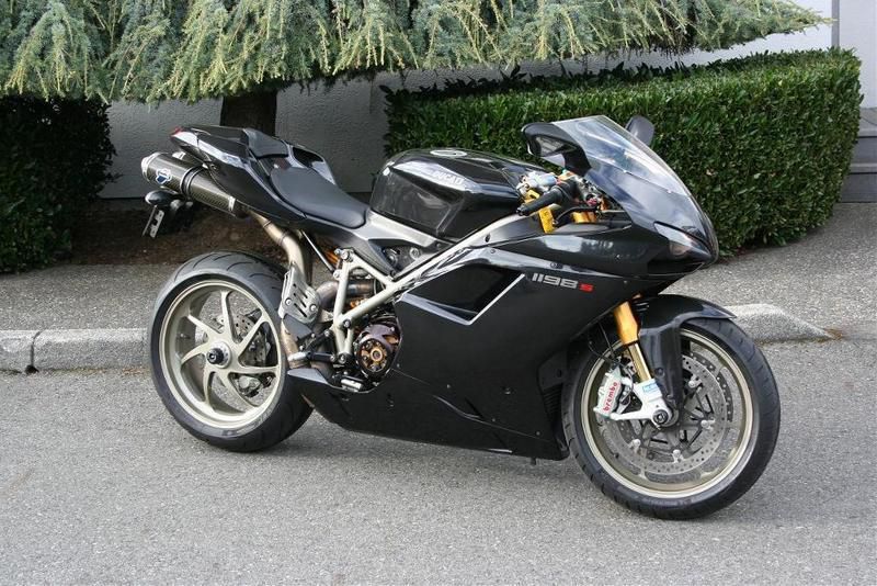 2009 Ducati 1198 S Sportbike 