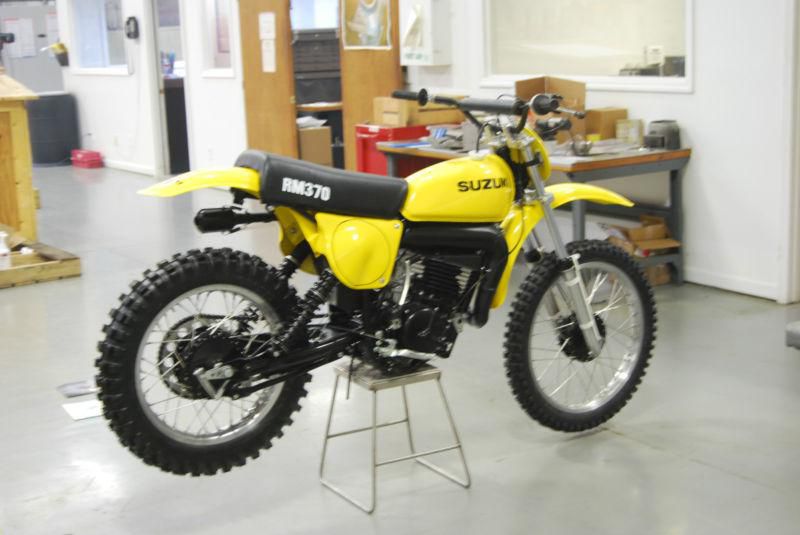 Absolutely Mint 1976 Suzuki RM 370 AHRMA, Show Bike, Not Ridden Since Build