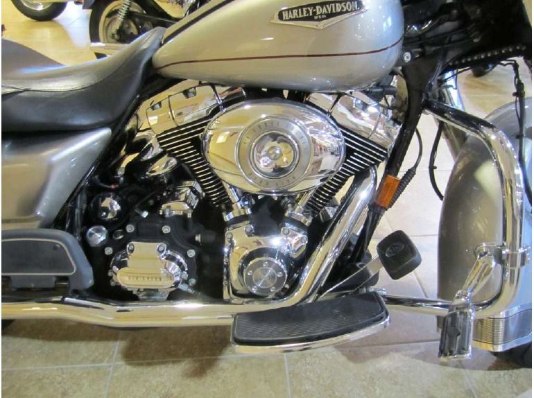2007 Harley-Davidson FLHRC Road King Classic , $13,900, image 7