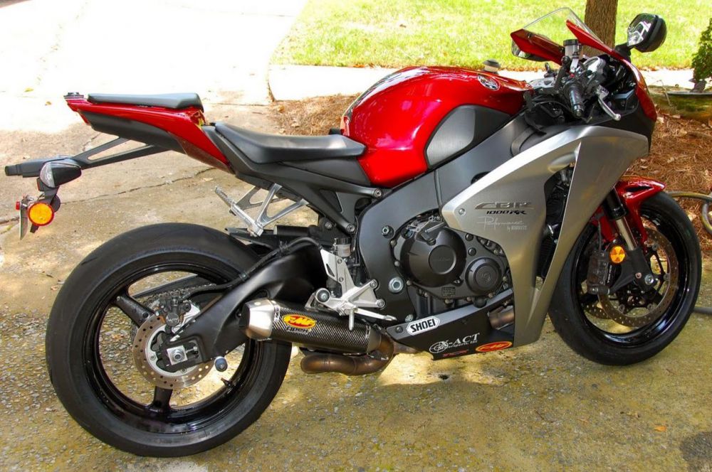 2008 Honda Cbr 1000RR Sportbike for sale on 2040-motos