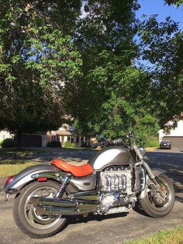 2005 triumph rocket iii