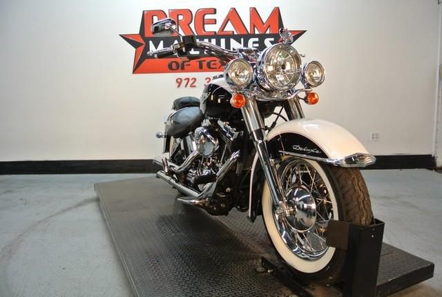2006 Harley-Davidson Softail Deluxe FLSTNI Cruiser 
