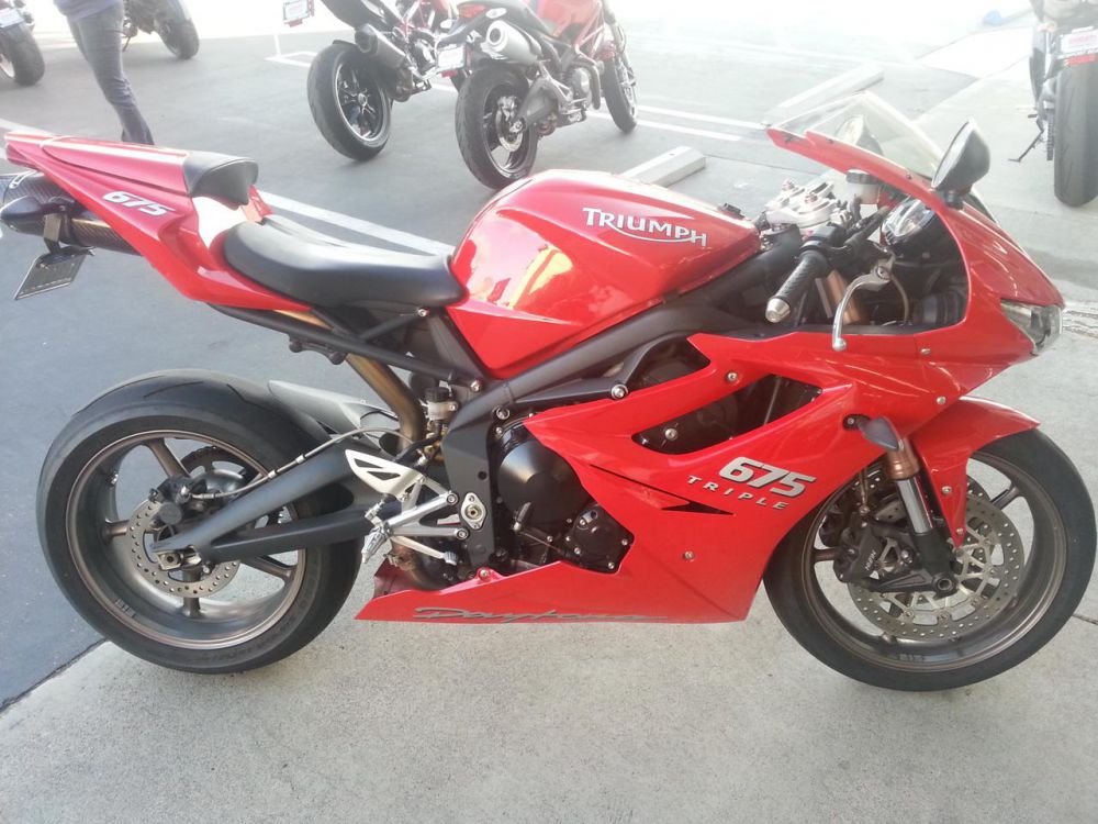 2009 Triumph DAYTONA 675 675 Sportbike 
