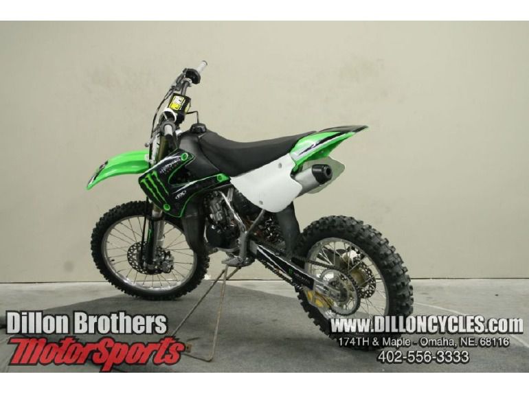 2011 Triumph ROCKET III TOURING ABS - JET BLACK/NEW ENGLAND WHITE 