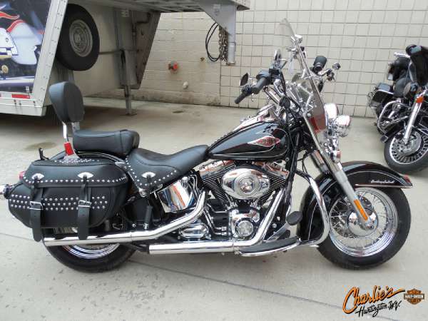 2011 Harley-Davidson FLSTC Heritage Softail Classic