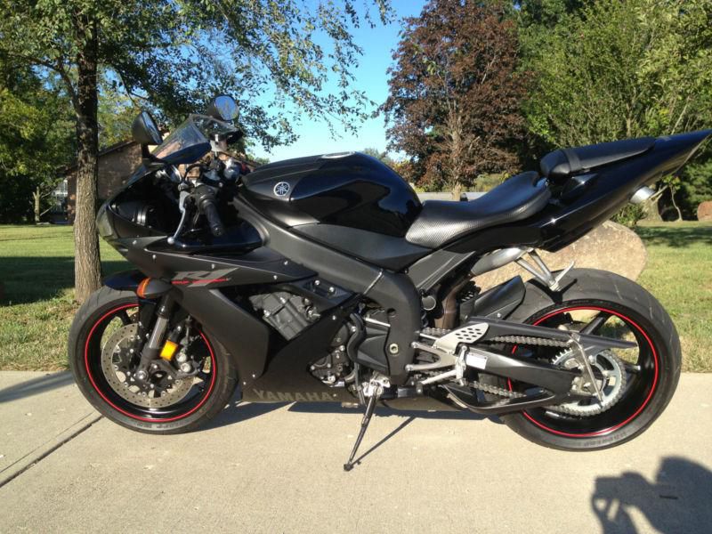 2005 Yamaha R1 Raven, Showroom Condition, Only 2,523 Miles!