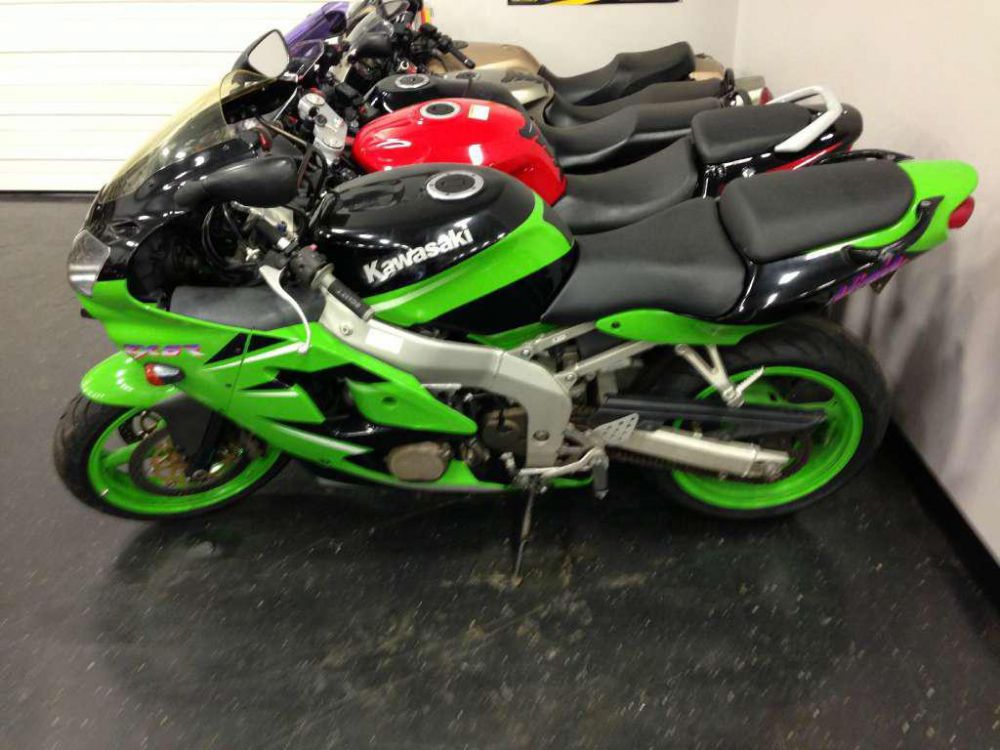 2000 kawasaki ninja zx-6r  sportbike 