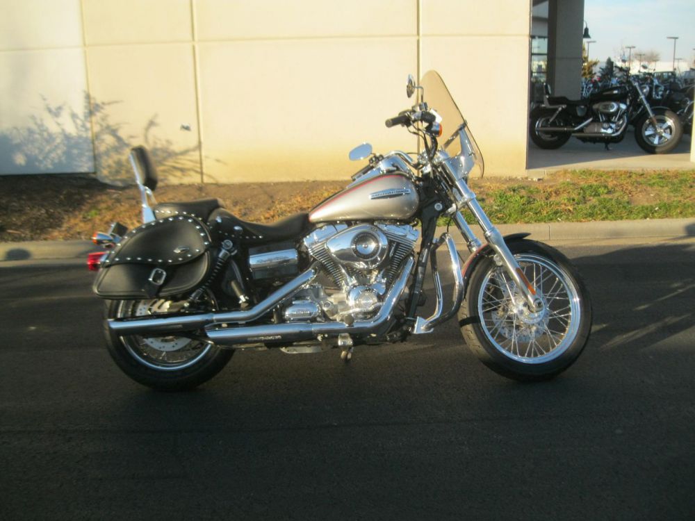 2009 Harley-Davidson Super Glide Custom FXDC Sportbike 