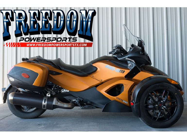 2011 can-am spyder roadster rs-s 