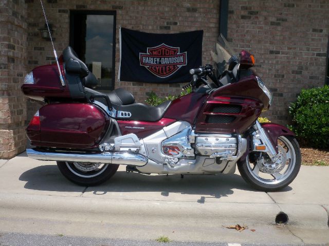 Used 2008 Honda goldwing for sale.