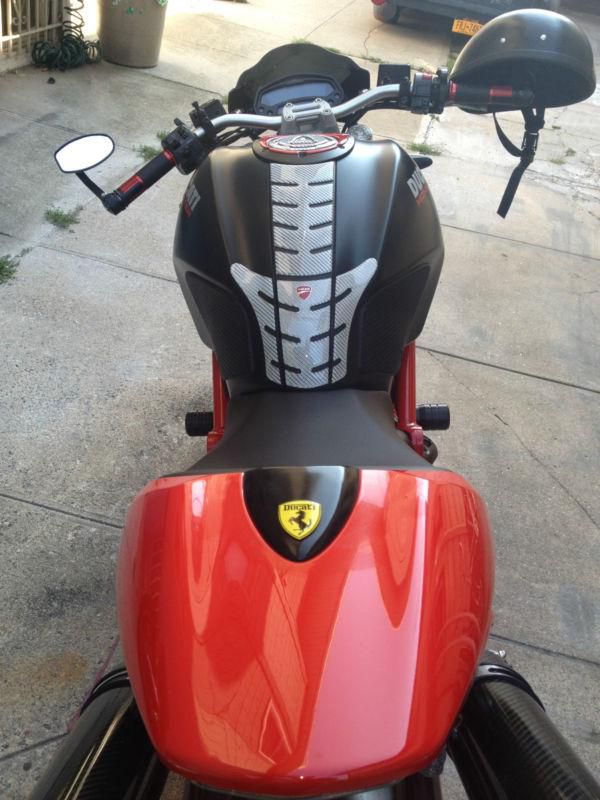 2012 ducati monster 696 abs + extras!!