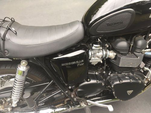 2010 Triumph Bonneville, US $23000, image 3