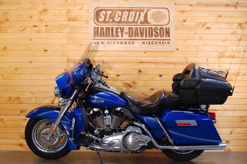 2007 Harley-Davidson FLHTCUSE2 - Ultra Classic Screamin' Eagl Touring 