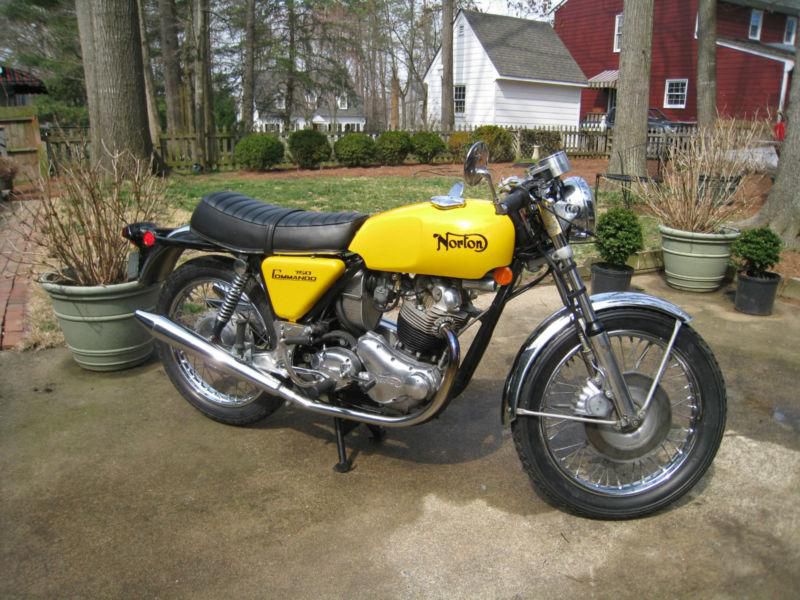 Norton Commando 750, Combat engine. Unrestored near-perfect vintage Brit bike