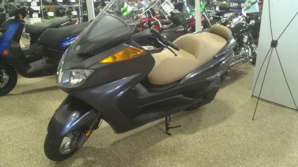2013 yamaha majesty  scooter 