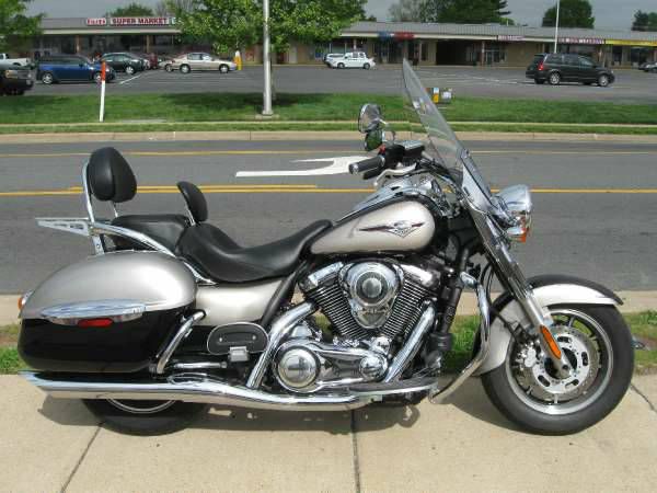 2010 Kawasaki Vulcan&reg; 1700 Nomad; Grey/Black; LOW MILES (2k)!! ***