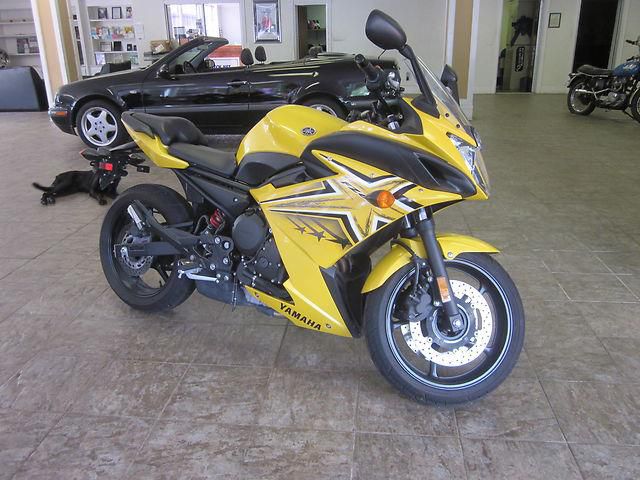 2009 fz6r, clean, low miles, ylw, great bike!