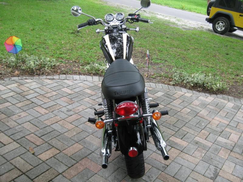 2007 Triumph Bonneville T100 LOW MILES NO RESERVE, US $3,700.00, image 8