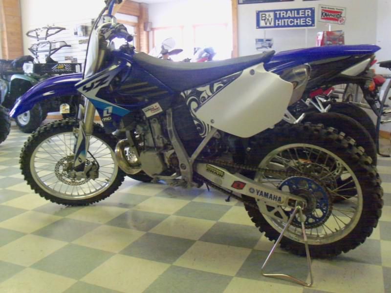 2006 Yamaha YZ250V Off-Road Motorcycle