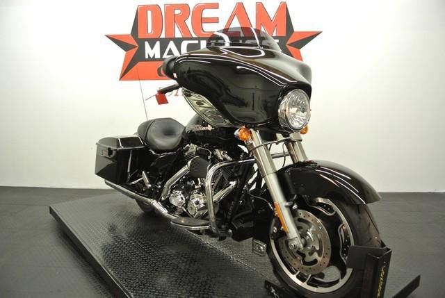 2012 Harley-Davidson Street Glide FLHX Cruiser 