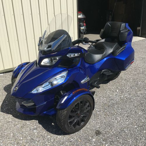 2013 Can-Am SPYDER RT-S