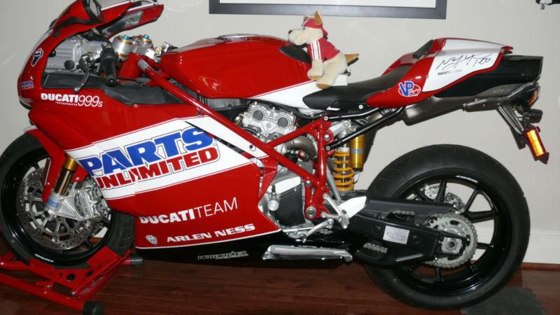 DUCATI PARTS UNLIMITED 999s: signed by the Ducati racing team and is brand new!, US $24,500.00, image 3