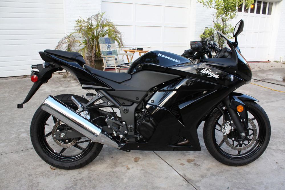 2009 Kawasaki Ninja 250R Sportbike for sale on 2040-motos