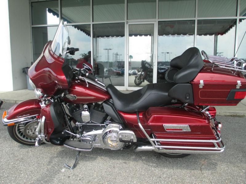 2010 Harley-Davidson Ultra Classic Electra Glide 10,207 Miles Garage Kept