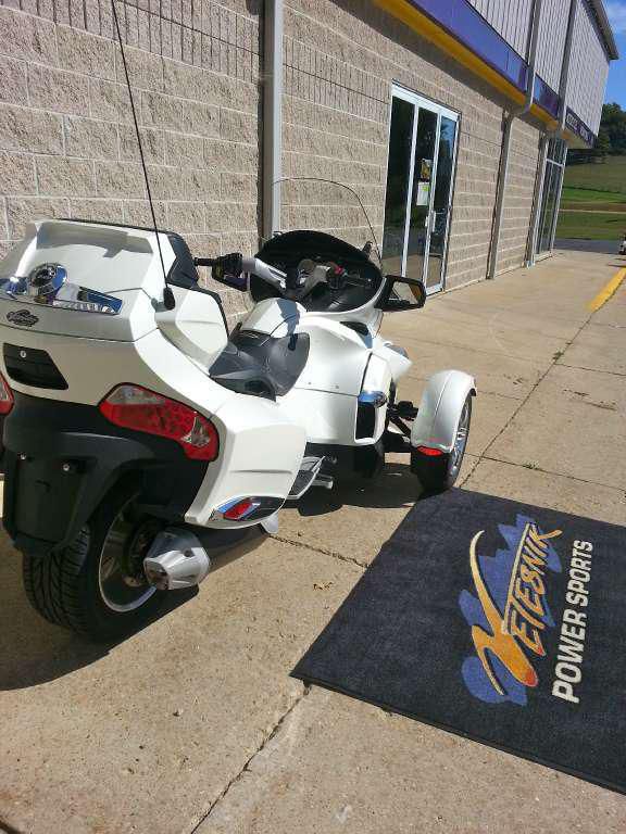 2011 Can-Am Spyder RT Limited Touring , US $19,999.00, image 3
