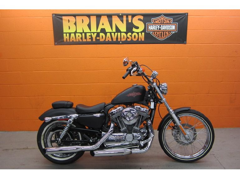 2012 Harley-Davidson XL1200V - Sportster Seventy-Two 