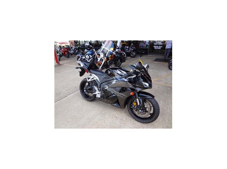 2009 Honda CBR600RR , $8,499, image 2