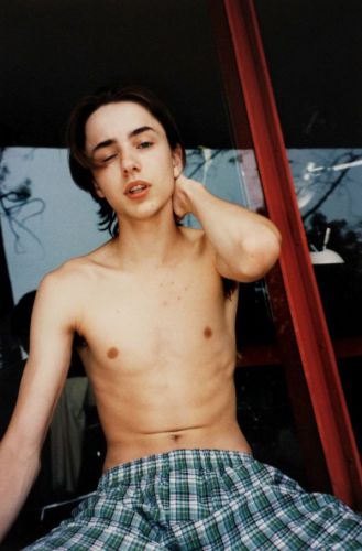 Vincent kartheiser  - shirtless - 6&#034; x 4&#034; photo - teen boy actor - 01