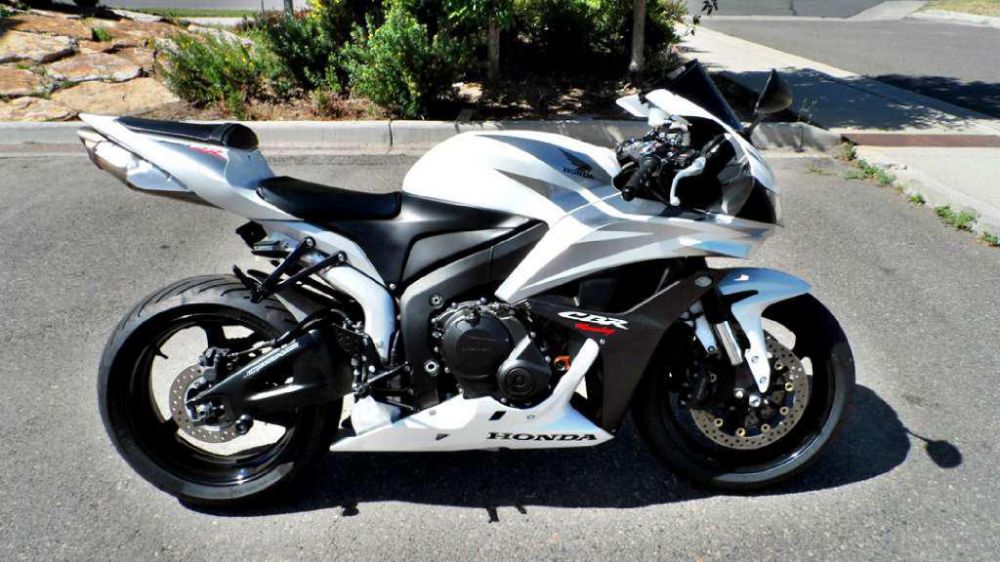 2007 honda cbr600rr  sportbike 