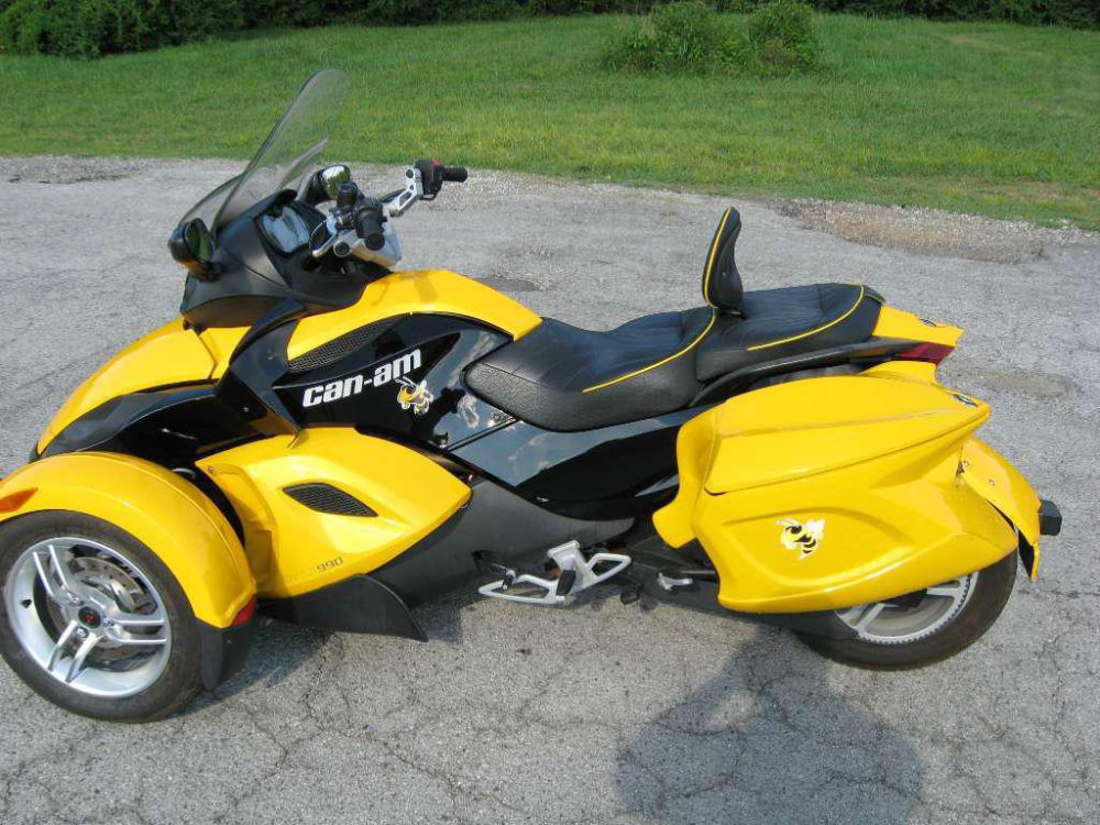 2009 Can-Am Spyder SM5 Sport Touring 