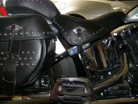 2010 Harley Davidson Heritage Softail Classic FLSTC( 2482 LOW MILES!!!!), US $14,500.00, image 3