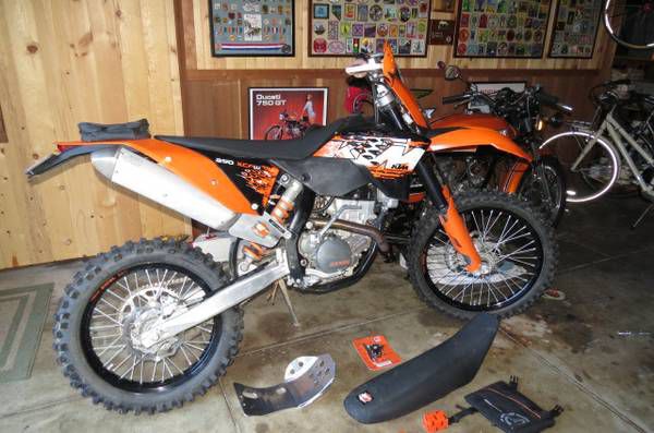 2008 KTM 250 XCF-W Motorcycle with low miles