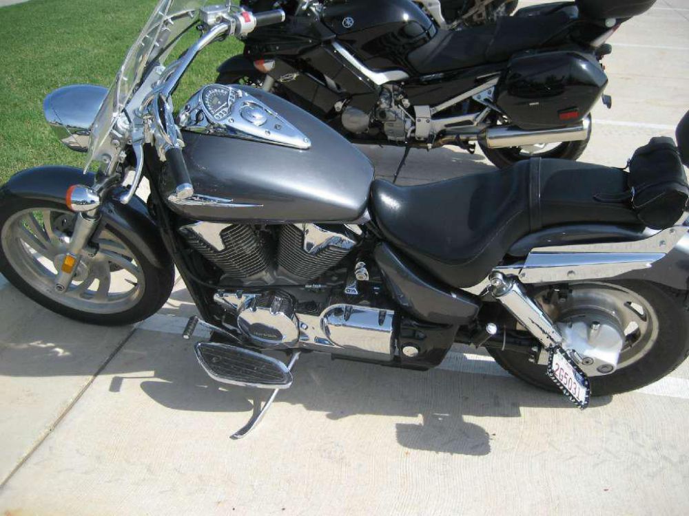 2007 honda vtx1300c  cruiser 