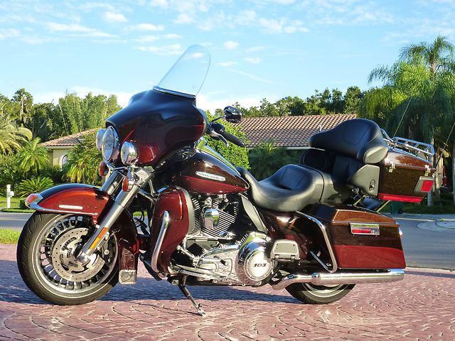 2011 ULTRA CLASSIC LIMITED ROOT BEER LOADED 1-OWNER LOW MILES SHOWROOM CONDITION